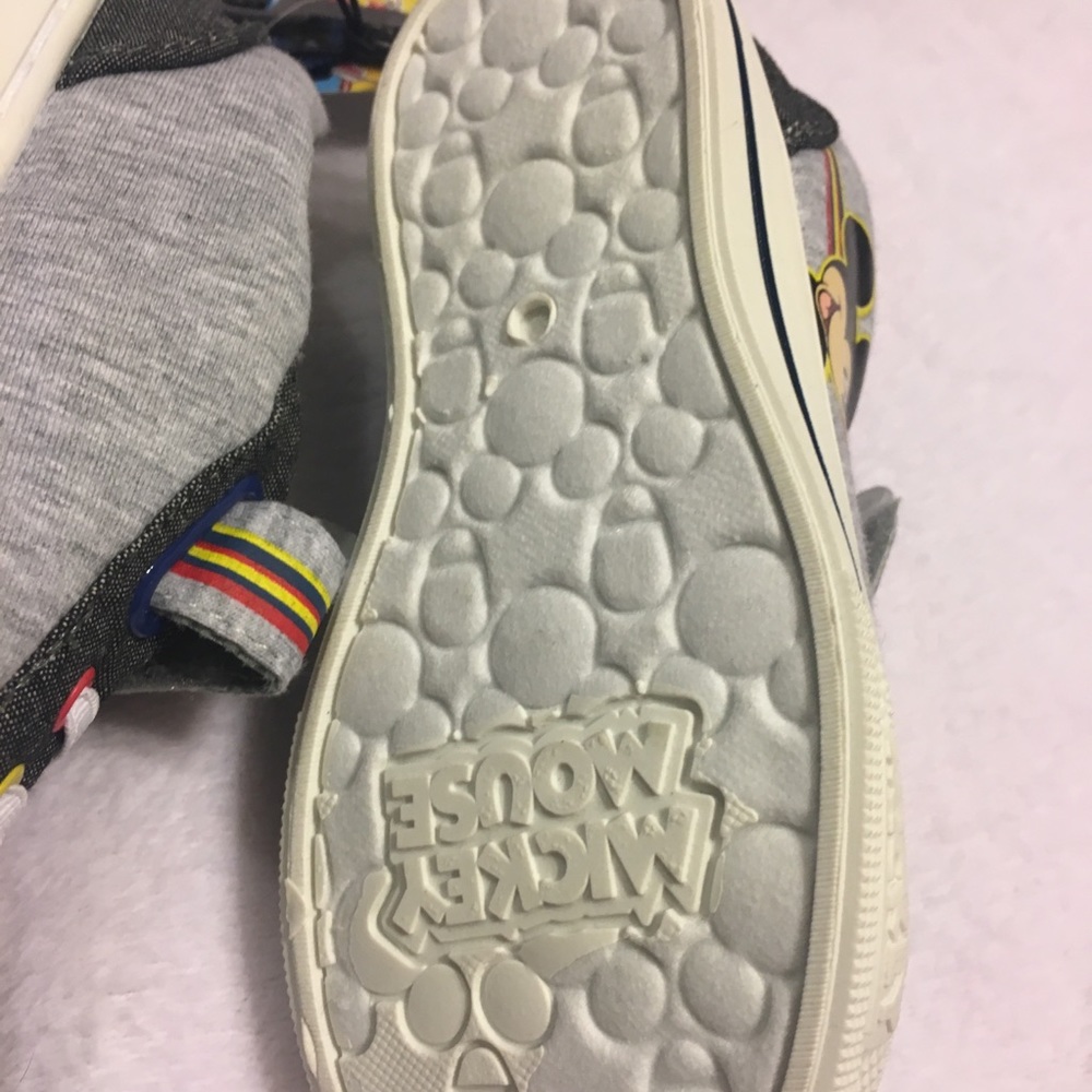 NWT Mickey Mouse sneakers‎ - Picture 4 of 4